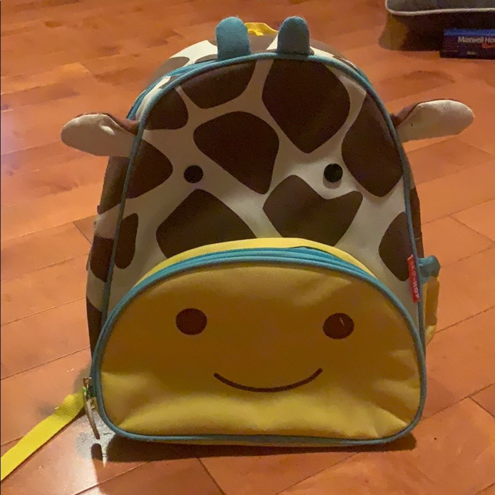 Skip Hop giraffe backpack